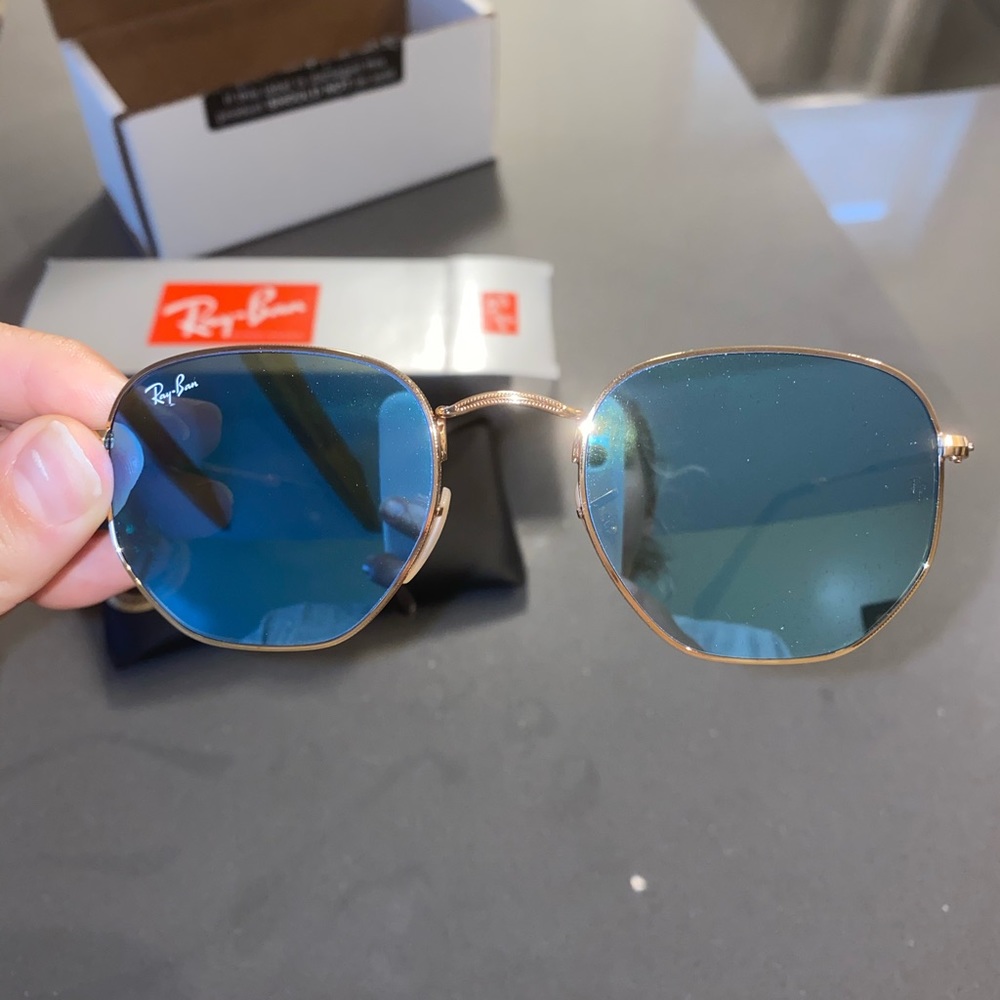 Ray-Ban